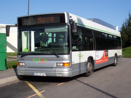 Réseau urbain Heuliez Bus GX317 GNV Cursor : BZ-820-TF