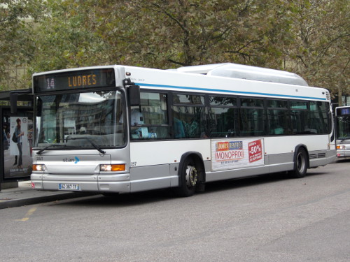 Réseau urbain Heuliez Bus GX317 GNV Cursor : BZ-367-TF