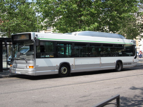 Réseau urbain Heuliez Bus GX317 GNV Cursor : BJ-685-SF