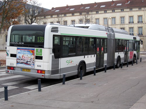 Réseau urbain Heuliez Bus GX417 GNV : 353 YM 54